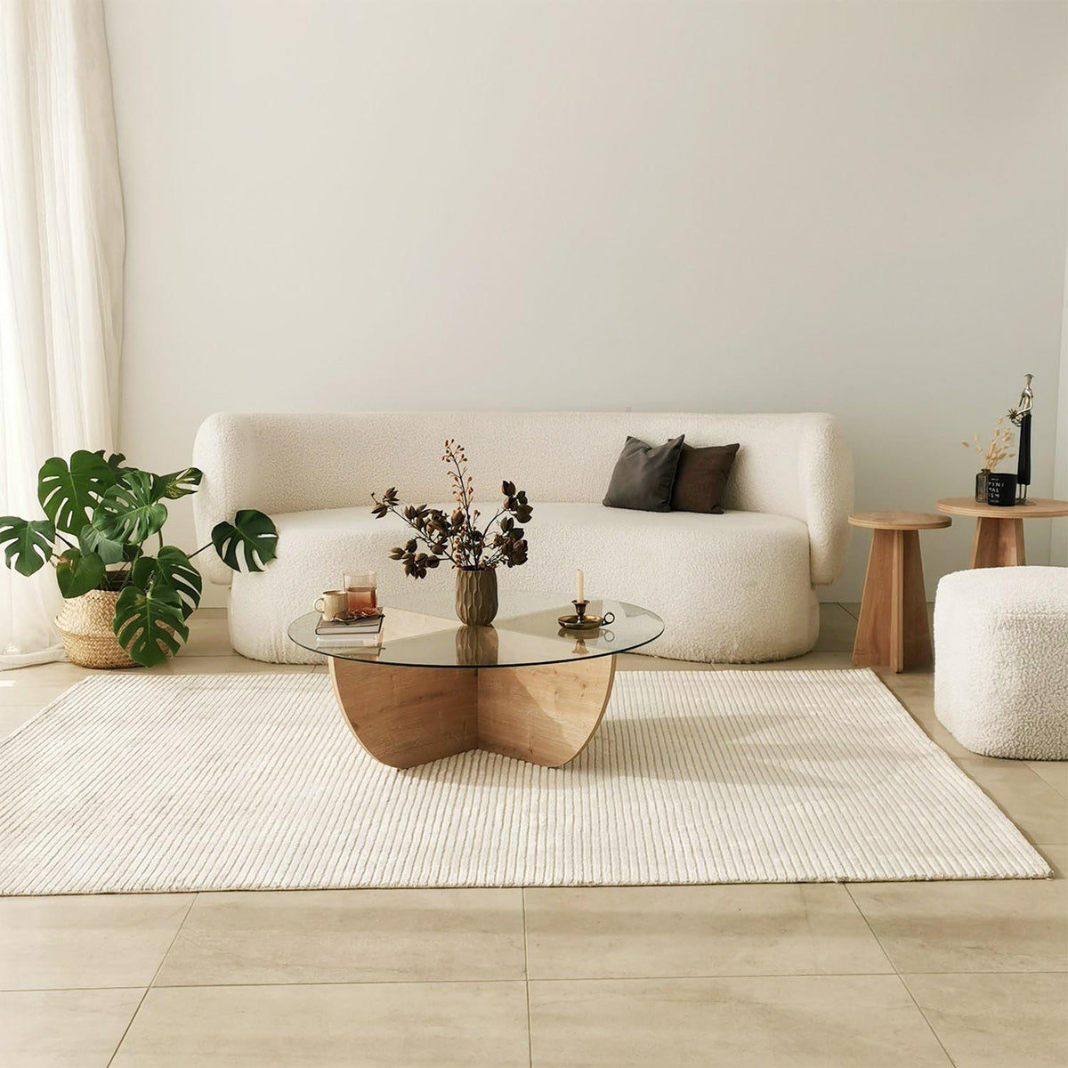 Lily Sofatisch - Saphir- Eiche in Saphir- Eiche präsentiert im Onlineshop von KAQTU Design AG. Couchtisch ist von Hanah Home