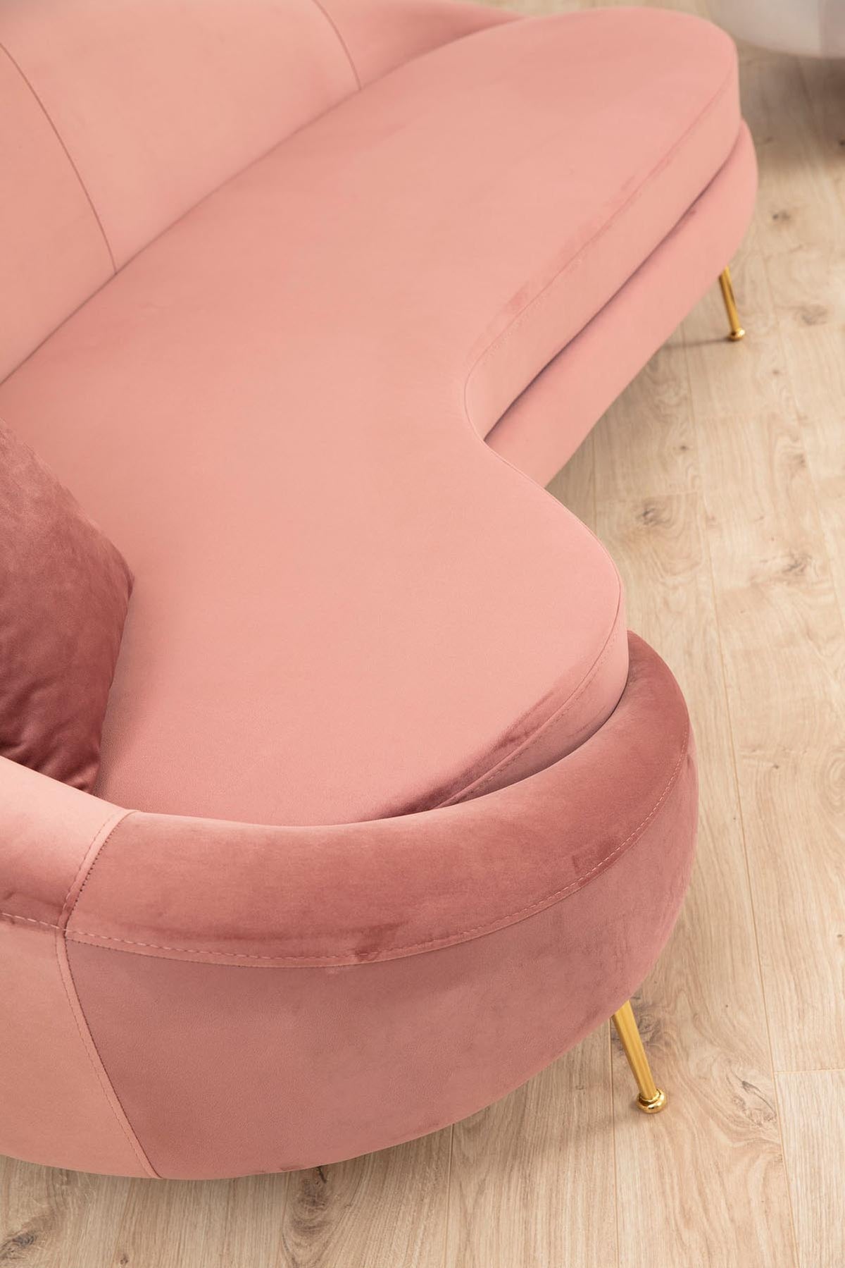 Eses Left 3er Sofa - Rosa in Rosa präsentiert im Onlineshop von KAQTU Design AG. 3er Sofa ist von Atelier Del Sofa