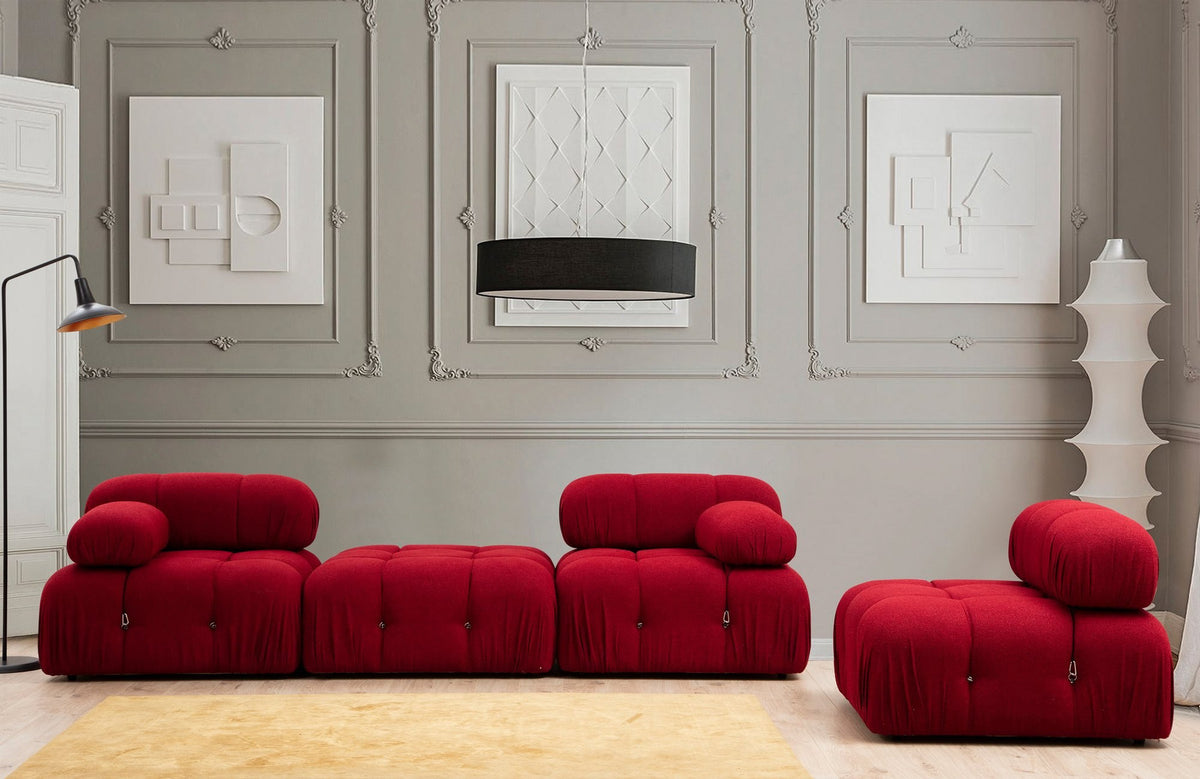 Roter Bubble Pouf Tuffet von Atelier Del Sofa mit Polyesterbezug, rundlicher Form und schwarzen Kunststoffbeinen, Gestell aus Buchenholz und Spanplatte.