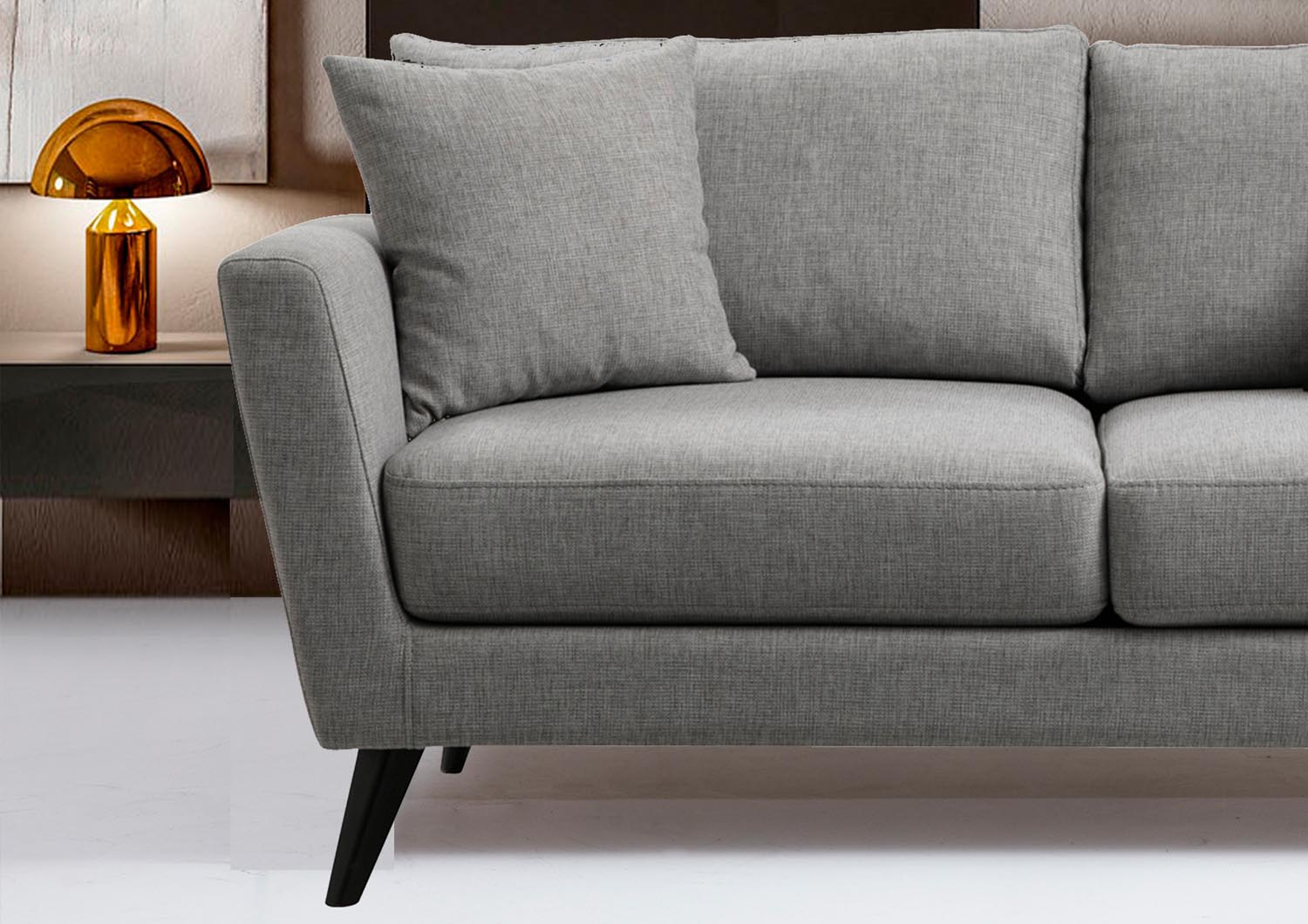 Genießen Sie das elegante Mayorka 2-Sitzer-Sofa in Grau von Atelier Del Sofa – ideal für stilvolle Entspannung und modernen Komfort.
