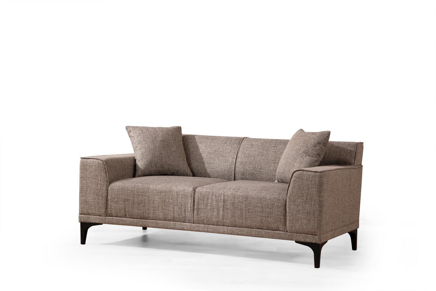 Petra 2 - Fawn in Reh präsentiert im Onlineshop von KAQTU Design AG. 2er Sofa ist von Atelier Del Sofa