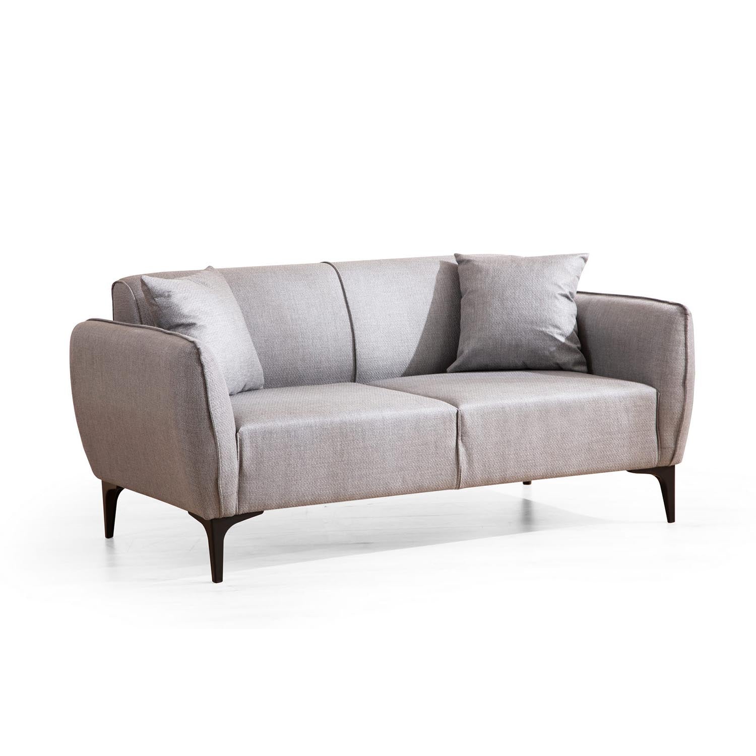 Entdecken Sie das elegante 3-Sitzer-Sofa Belissimo - Grey von Atelier Del Sofa. Ideal für jeden Wohnstil, vereint es Komfort und zeitloses Design.