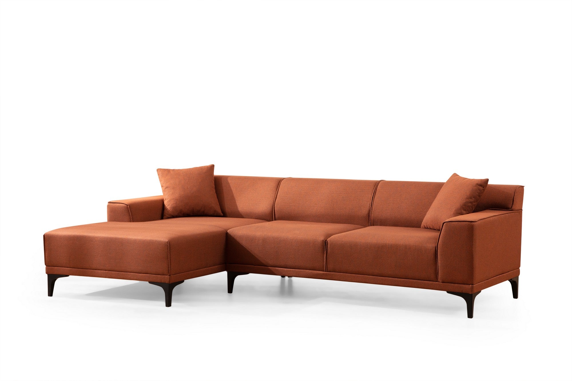 Setzen Sie Akzente in Ihrem Wohnraum mit dem stilvollen Petra L Corner Ecksofa in lebhaftem Orange von Atelier Del Sofa – Komfort und Design vereint!