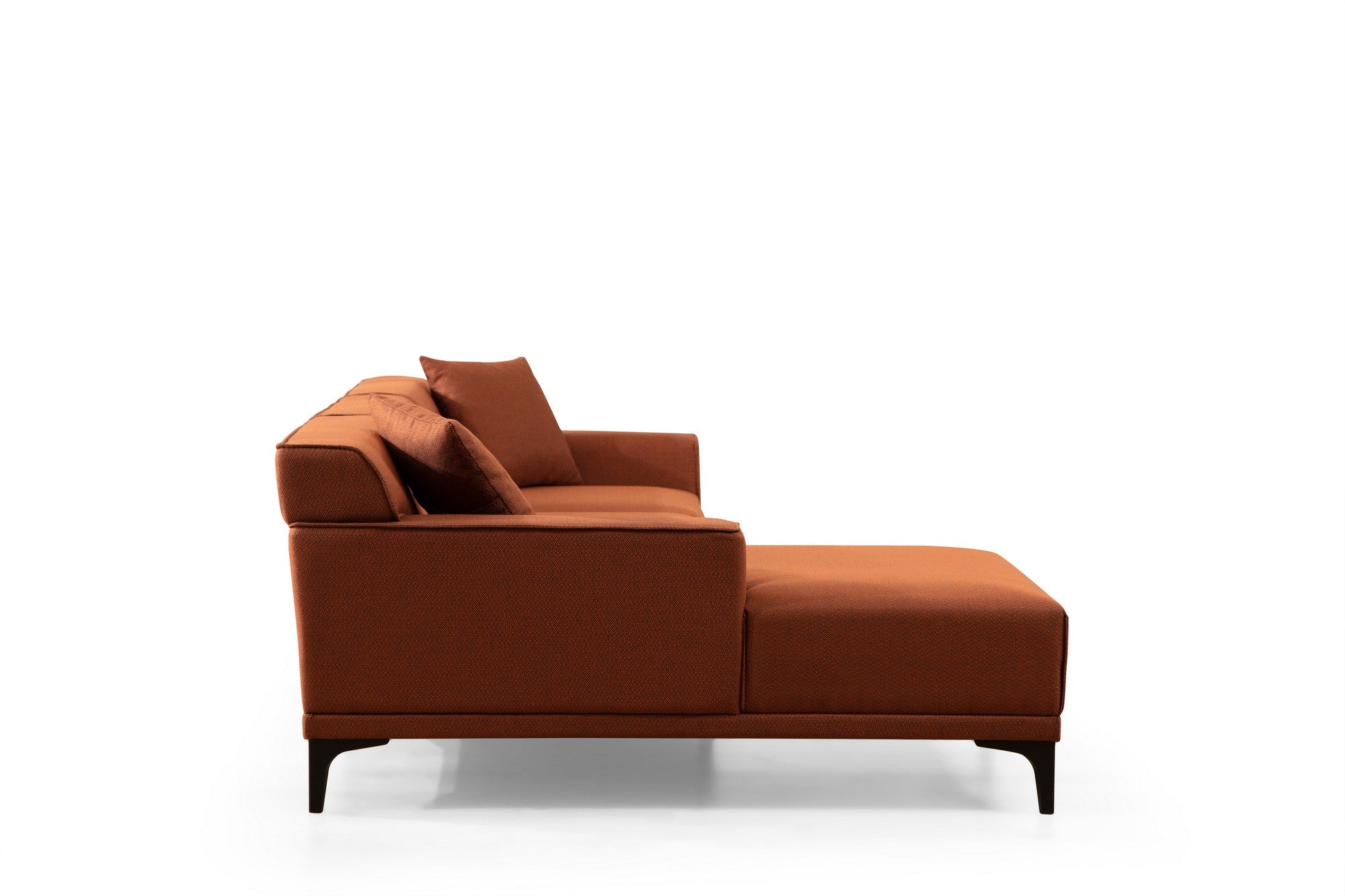 Bringen Sie Farbe und Eleganz in Ihr Zuhause mit dem Petra L Corner Ecksofa in strahlendem Orange von Atelier Del Sofa – der perfekte Blickfang für Ihr Wohnzimmer!