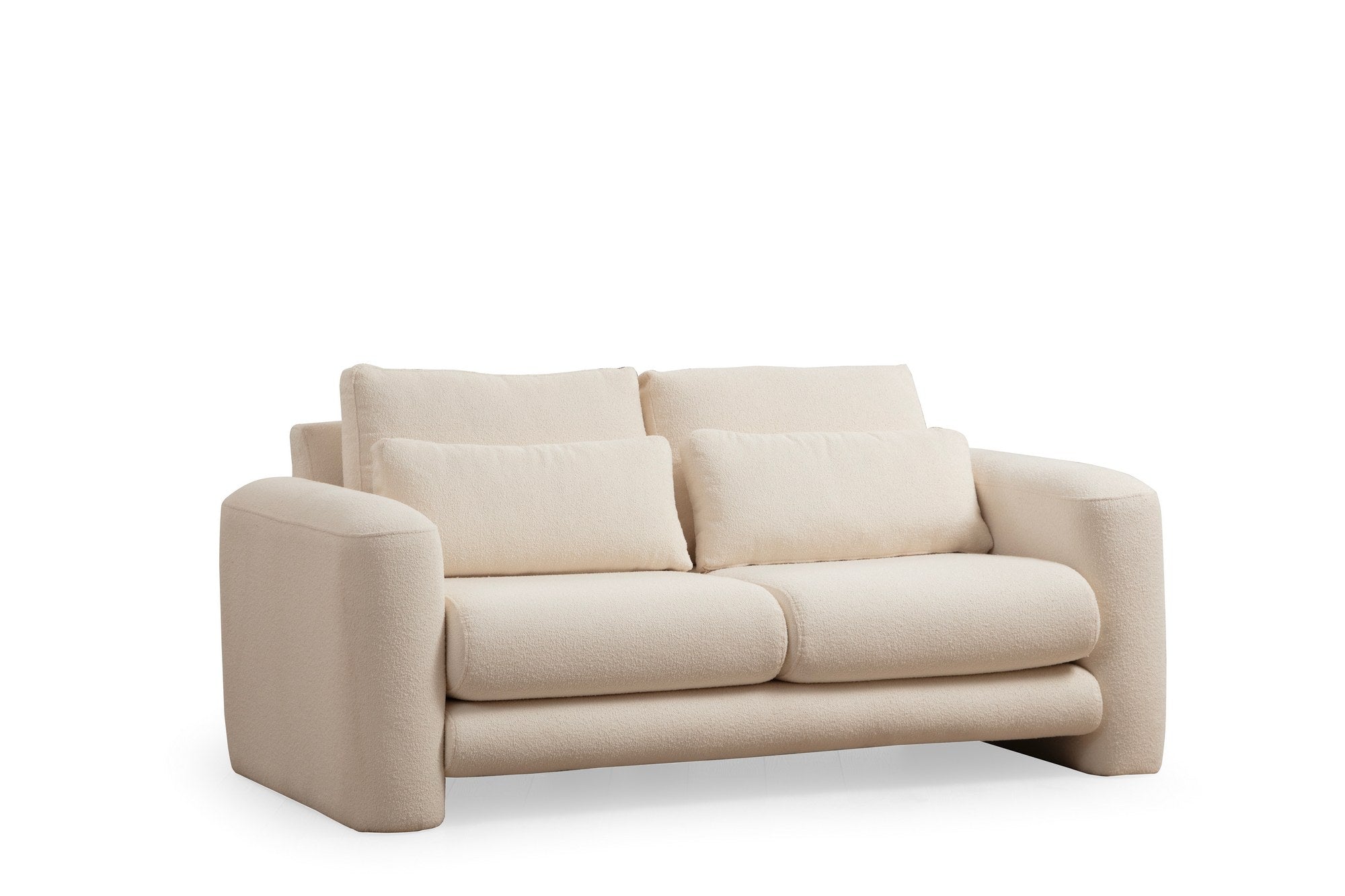 Genießen Sie das Lily Cream 2er Sofa von Atelier Del Sofa – der perfekte Mix aus stilvollem Design und unvergleichlichem Sitzkomfort für Ihr Wohnzimmer.