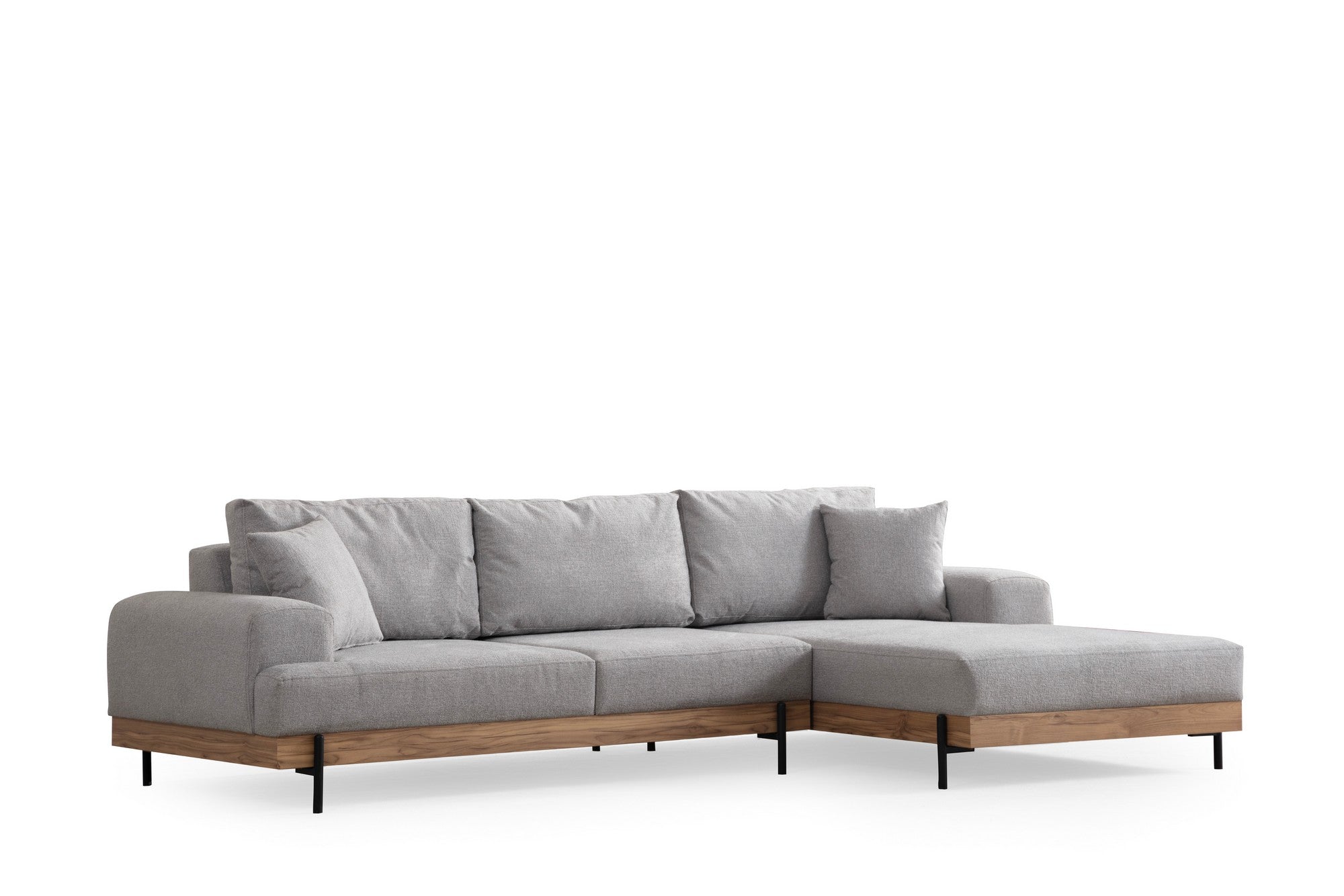 Entdecken Sie das elegante Eti Oak Right Ecksofa in Grau von Atelier Del Sofa. Ideal für Ihr Zuhause, vereint es modernen Stil mit unvergleichlichem Komfort.