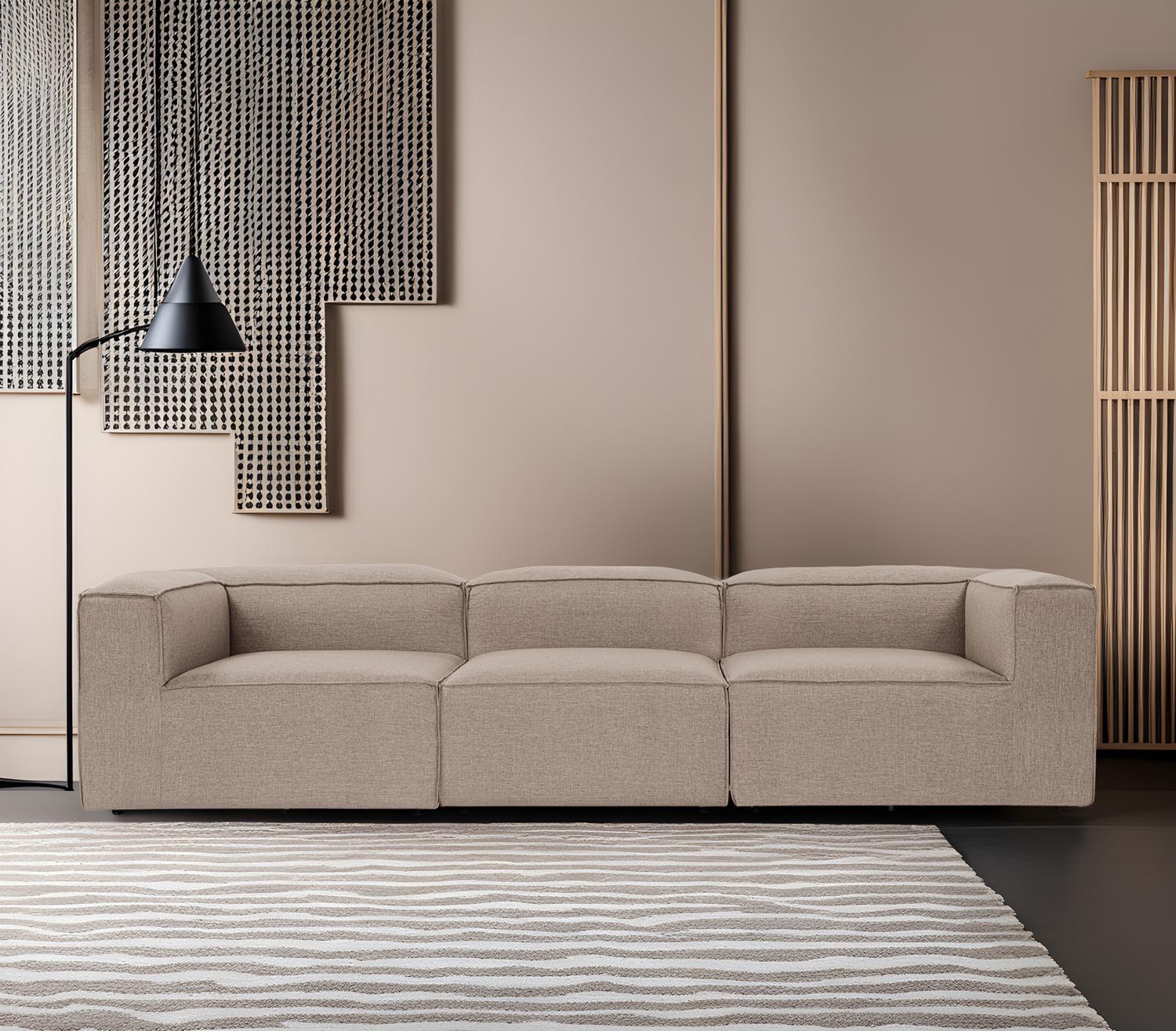 Gestalten Sie Ihr Wohnzimmer mit dem Fora 3-Sitzer-Sofa in Braun von Atelier Del Sofa – luxuriös, bequem und ein echter Blickfang!