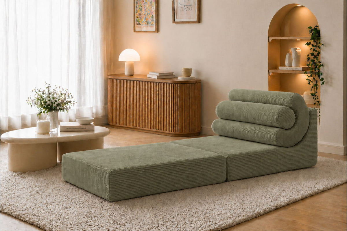 Mintfarbenes 1-Sitzer Schlafsofa Duo Relax von Hanah Home, ausgeklappt als Bett, ohne Rahmen, mit Schaumstoffpolsterung.