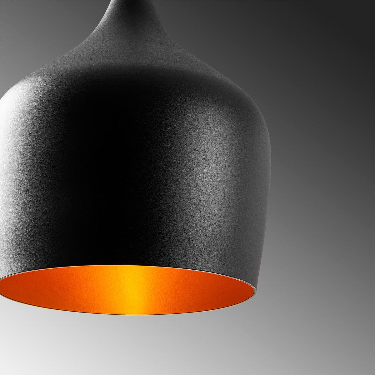 Dodo Pendellampe - Schwarz in Schwarz präsentiert im Onlineshop von KAQTU Design AG. Pendelleuchte ist von Opviq