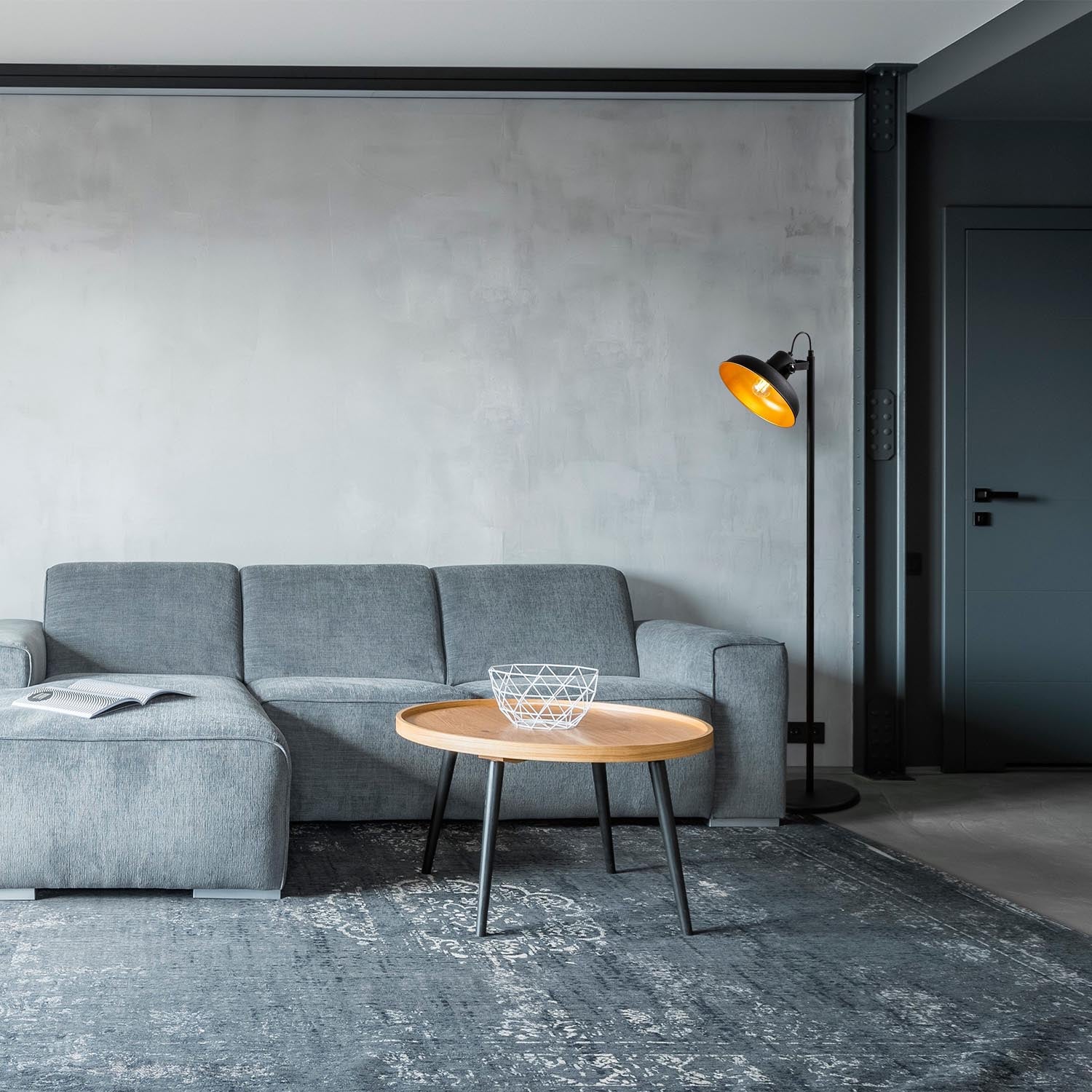 Elegante Stehlampe Lik - 4036 in Schwarz Gold von Opviq. Perfekte Kombination aus Stil und Funktionalität für jedes Zuhause.