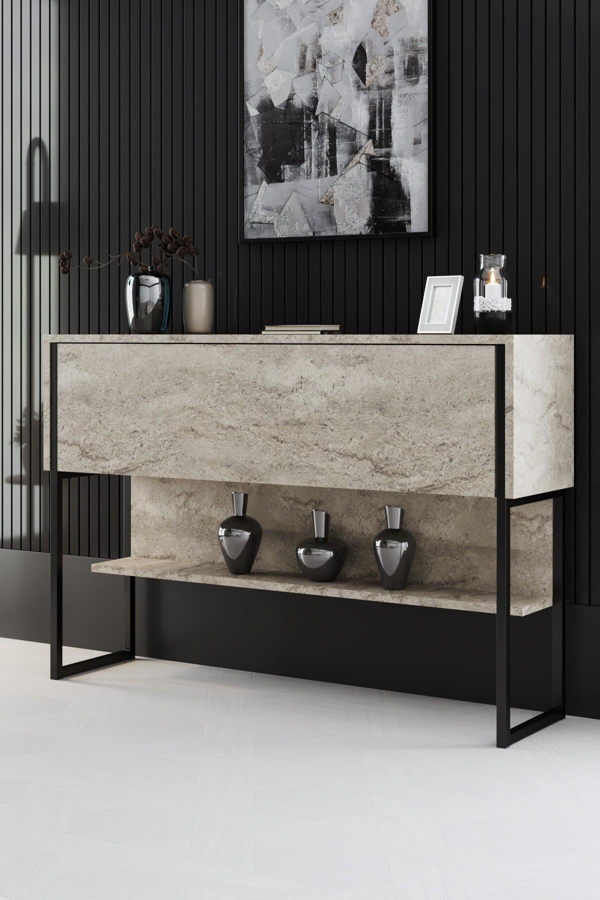 Entdecken Sie den eleganten TV-Stand Luxe - Travertine, Black von Hanah Home. Stilvolles Design, robuste Materialien und vielseitige Funktionalität für Ihr Wohnzimmer.