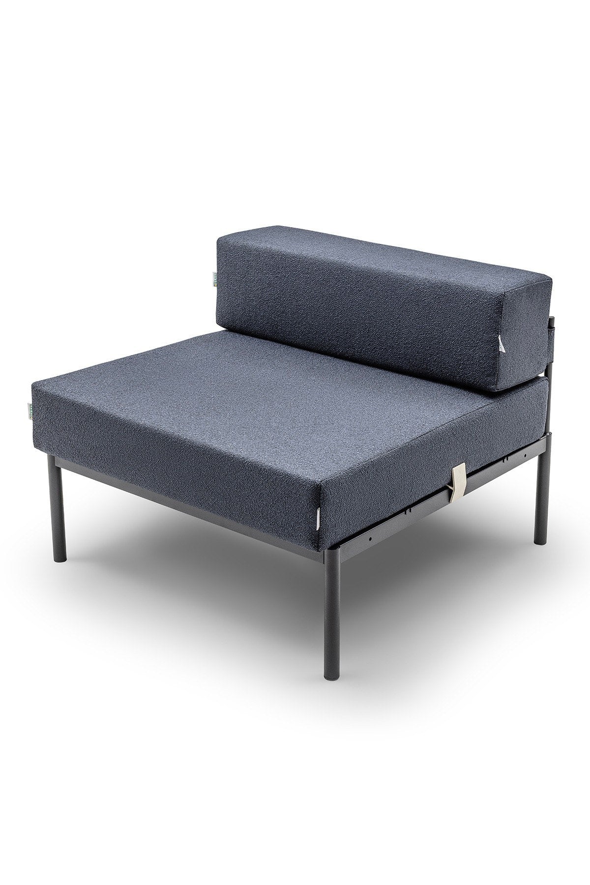 Einzelmodul-Sofasessel von Hanah Home in Schwarz und Marineblau mit Bouclé-Stoffbezug, Metallbeinen und gepolsterter Rückenlehne auf weissem Hintergrund.