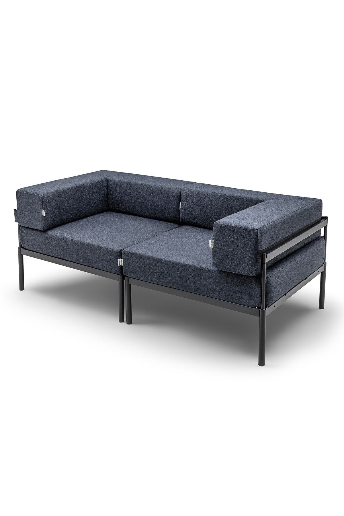 2-Sitzer-Sofa mit Metallgestell, Bouclé-Stoffbezug in Schwarz und Marineblau, Metallbeine, abnehmbare Sitzkissen, Frontalansicht.