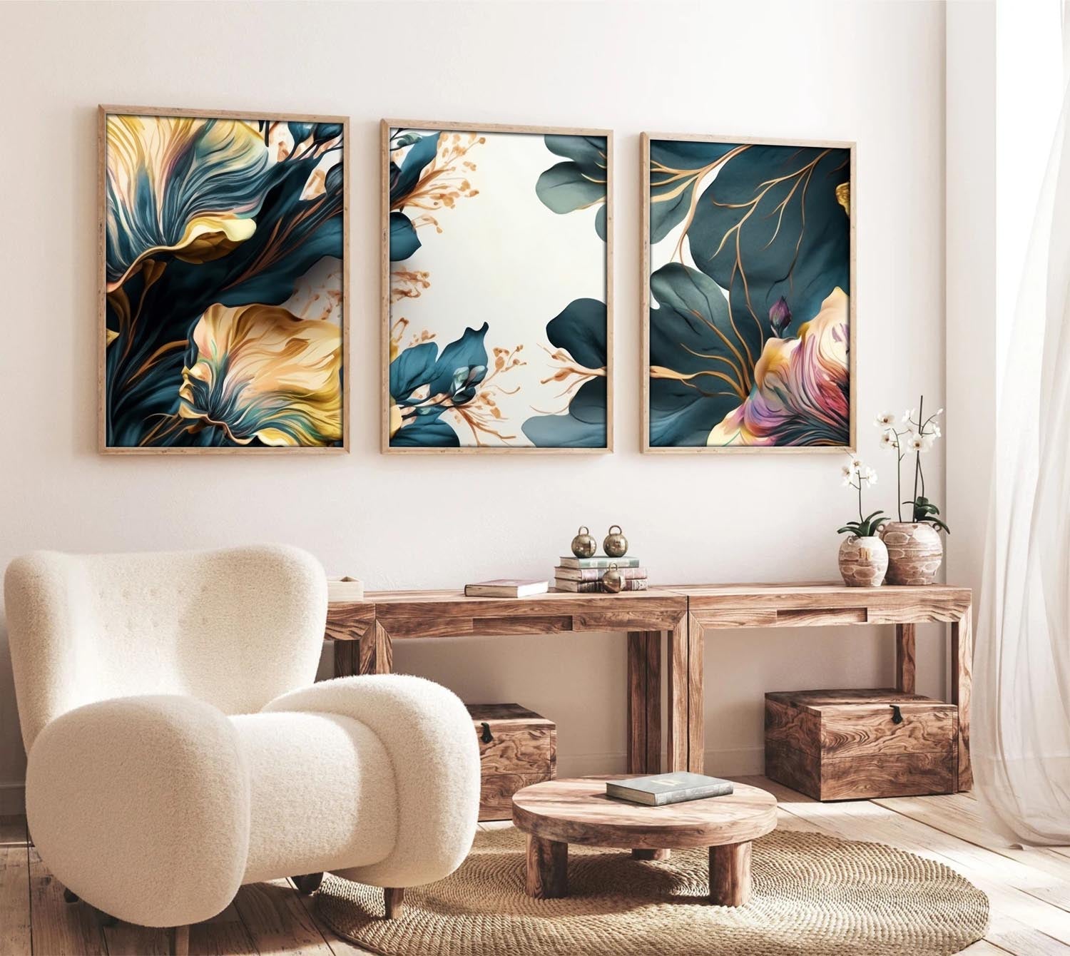 Verleihen Sie Ihrem Raum mit dem Huhu217 Bild von Wallity einen Hauch von Eleganz. Dieses 3-teilige Kunstwerk begeistert durch lebendige Farben und stilvolles Design.