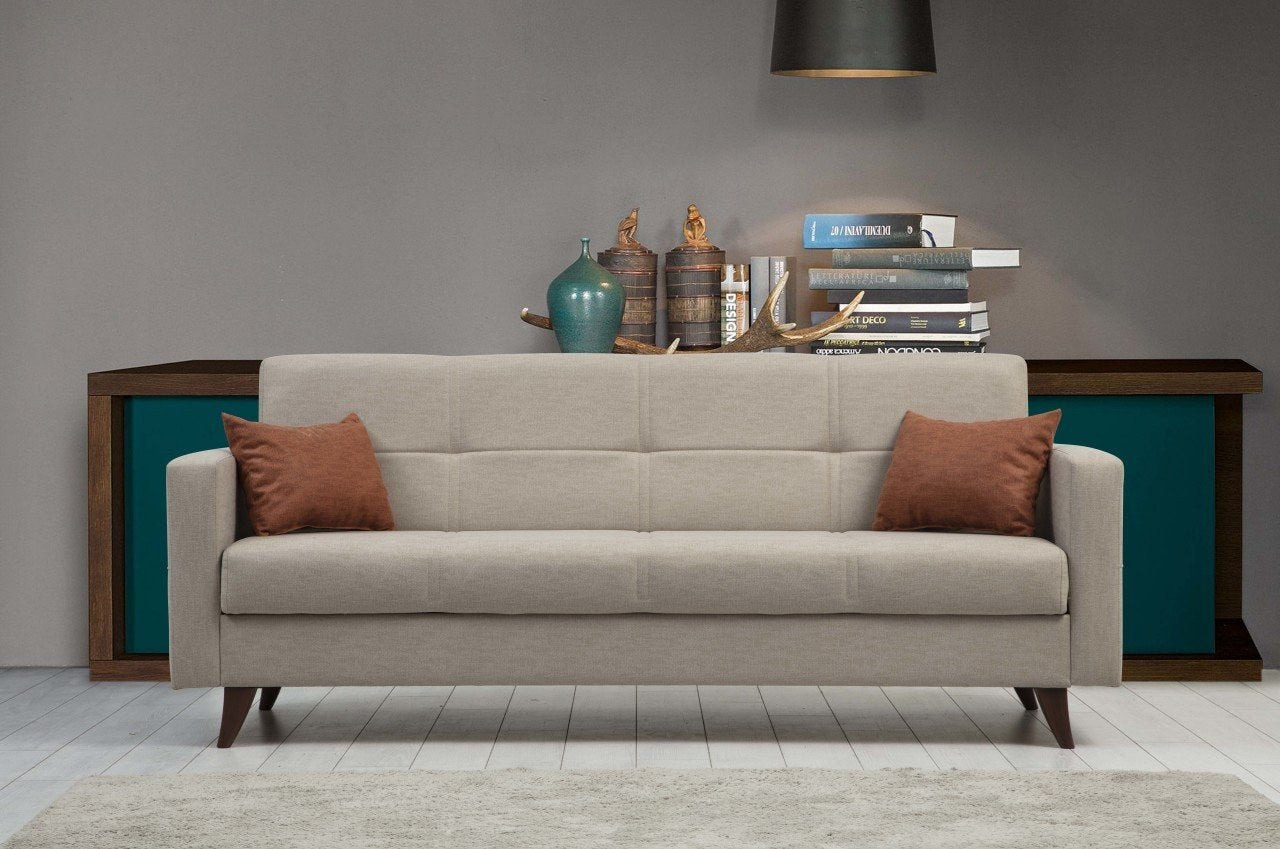 Entdecken Sie das elegante Polya Bettsofa in Beige von Atelier Del Sofa – die perfekte Kombination aus Stil und Komfort für Ihr Zuhause. Ideal für entspannte Abende und Übernachtungsgäste.