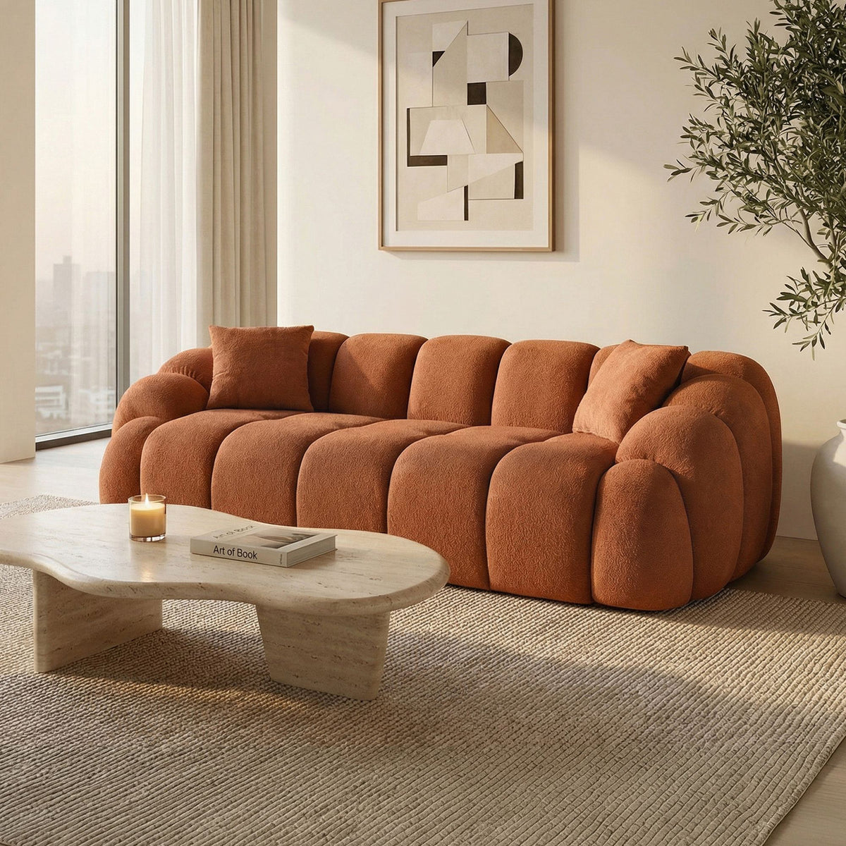 Ziegelrotes 3-Sitzer Sofa Octavio von Hanah Home mit Polyesterbezug, Kunststoffbeinen und abnehmbarem Rückenkissen, Frontalansicht.