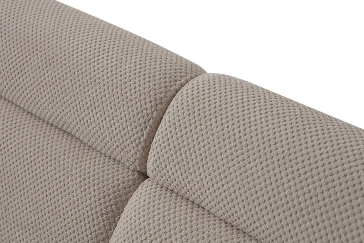 Beiges 3-Sitzer Sofa mit Polyester-Bezug in Tuna-Struktur, Holzbeinen und abnehmbarem Rückenkissen, Gestell aus Hainbuche und Spanplatte.