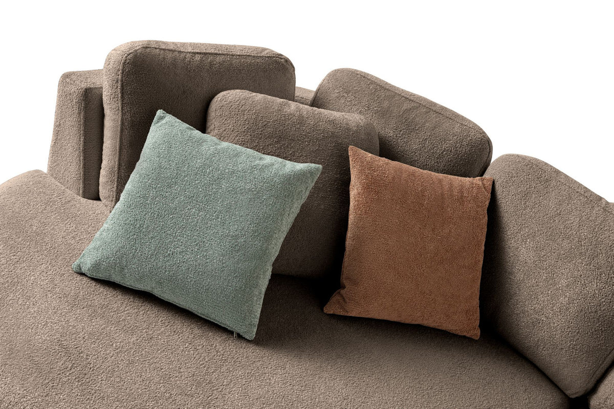 Dunkelbraunes Ecksofa Venezia mit Polyesterstoff, Kunststoffbeinen und neun Kissen, Eckform links, Loungemodul und 2-Sitzer-Modul kombiniert.