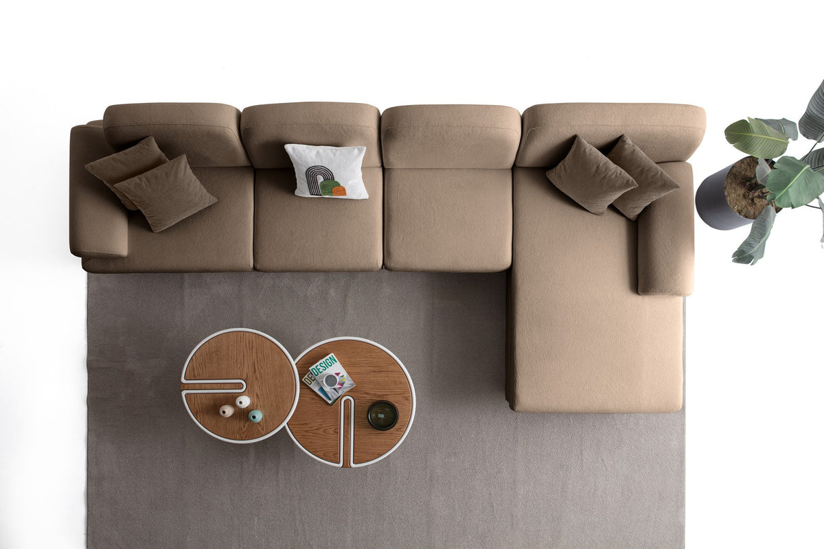 Braunes Eck-Schlafsofa Aries Relax Joker mit Coco-Boucle-Stoff, Holzbeinen und Aufbewahrungsbox, rechte Ausführung, von Hanah Home.