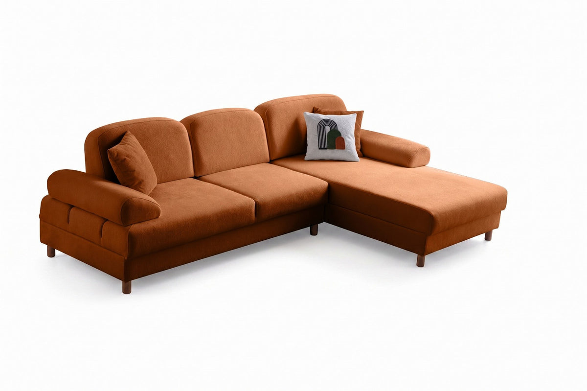 Orangefarbenes Eck-Schlafsofa Aries Relax mit Coco-Boucle-Stoff, Holzbeinen und ausklappbarer Liegefläche, rechte Ausführung.