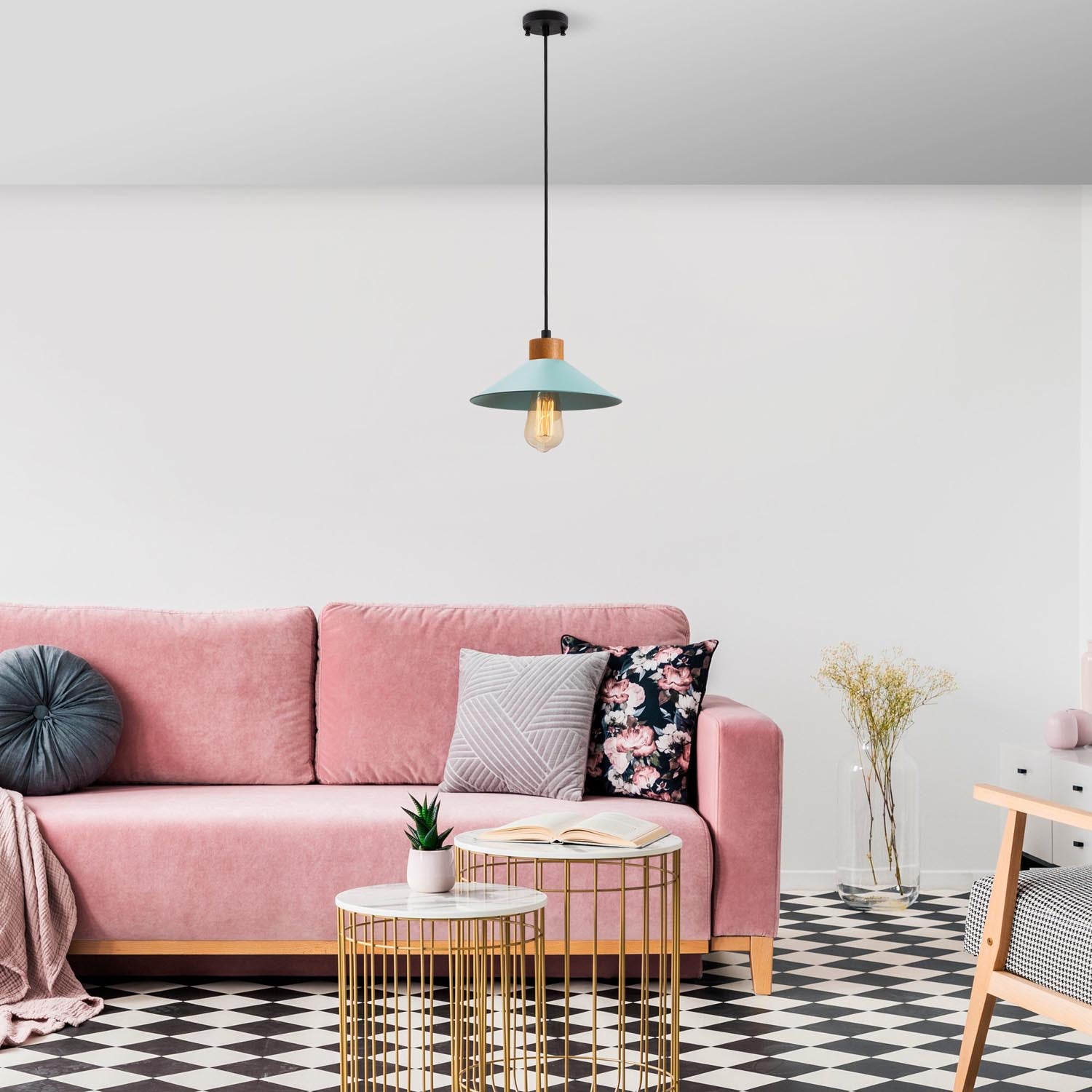 Erleben Sie die GMN Pendelleuchte in Blau von Opviq – ein elegantes Design, das jeden Raum mit warmem Licht und Stil bereichert.