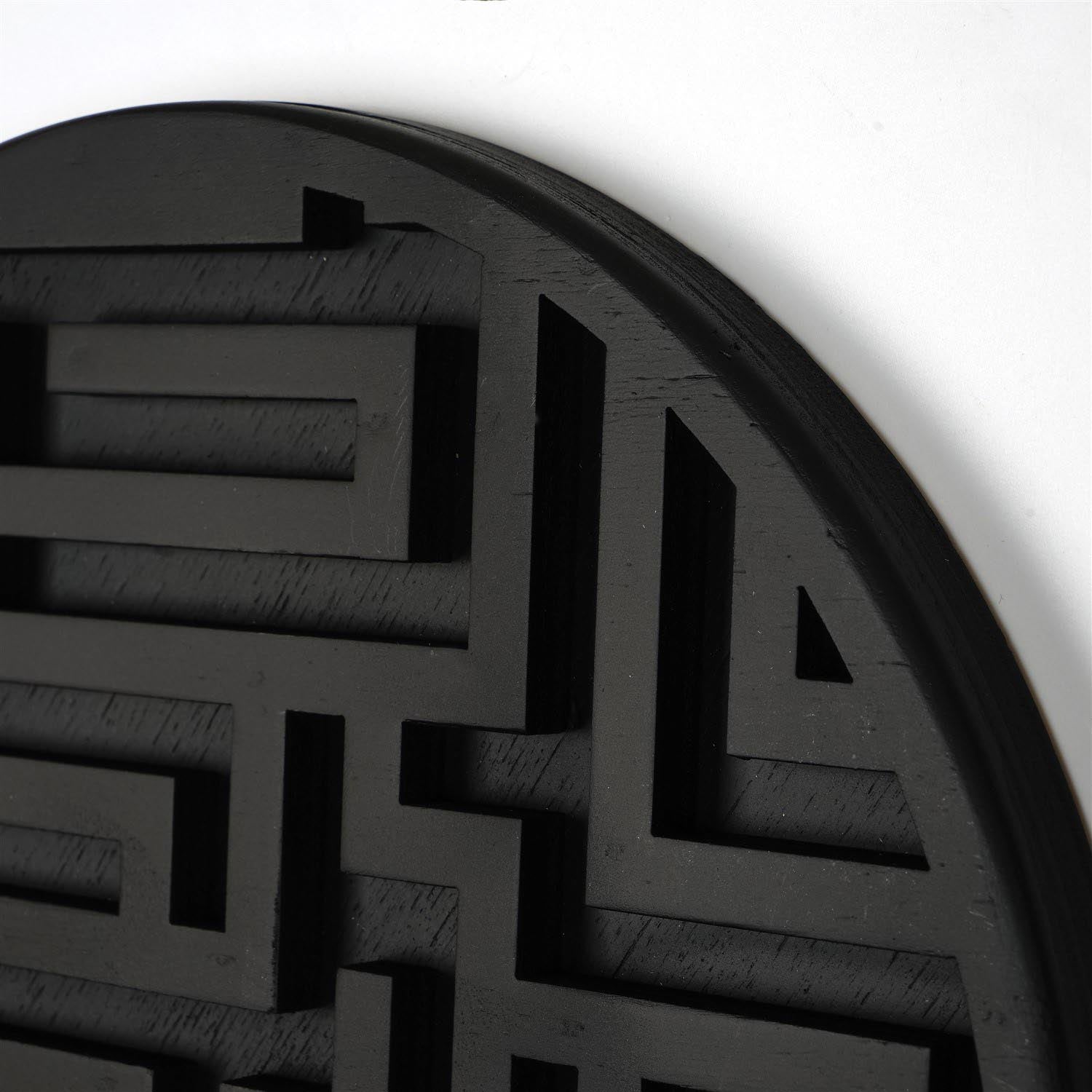 Verleihen Sie Ihrem Raum mit der ART139 Wanddeko von Wallity einen Hauch von Raffinesse. Dieses elegante, schwarze Wandaccessoire aus 100% Fichtenholz ist ein zeitloses Statement für jedes Zuhause.