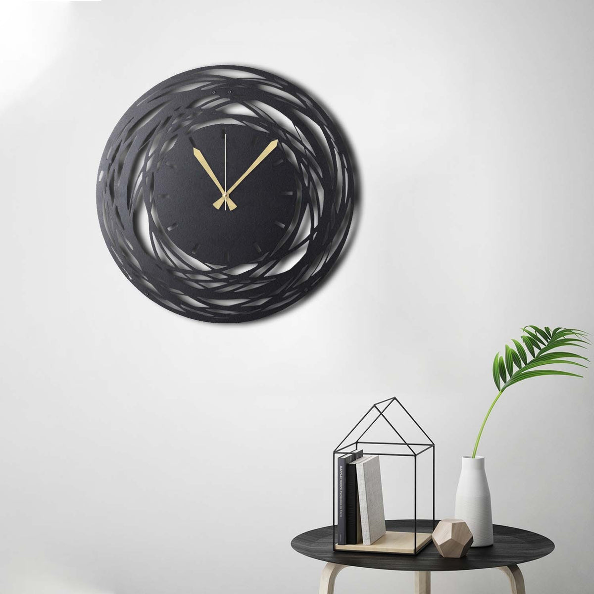 WATCH Wanduhr - Schwarz in Schwarz präsentiert im Onlineshop von KAQTU Design AG. Wanduhr ist von Wallity