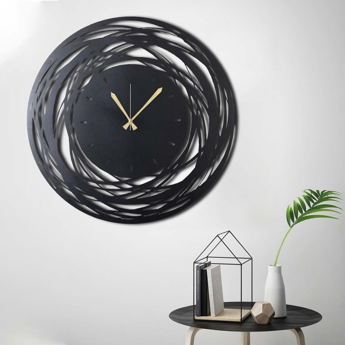 WATCH Wanduhr - Schwarz in Schwarz präsentiert im Onlineshop von KAQTU Design AG. Wanduhr ist von Wallity