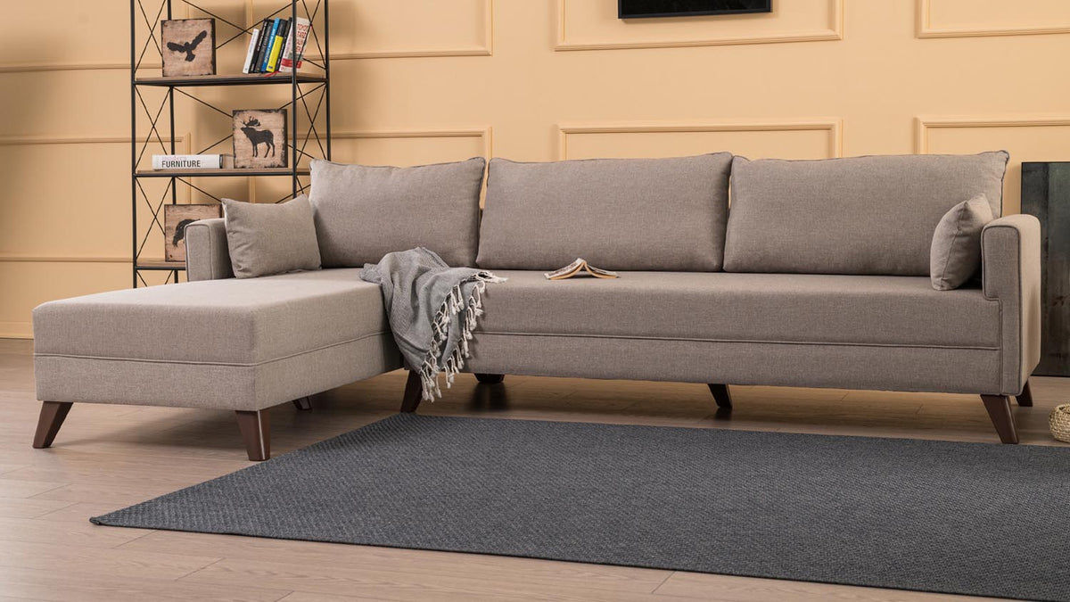 Bella Corner Sofa Left 1 Ecksofa - Sahne in Sahne präsentiert im Onlineshop von KAQTU Design AG. L-Sofa links ist von Atelier Del Sofa