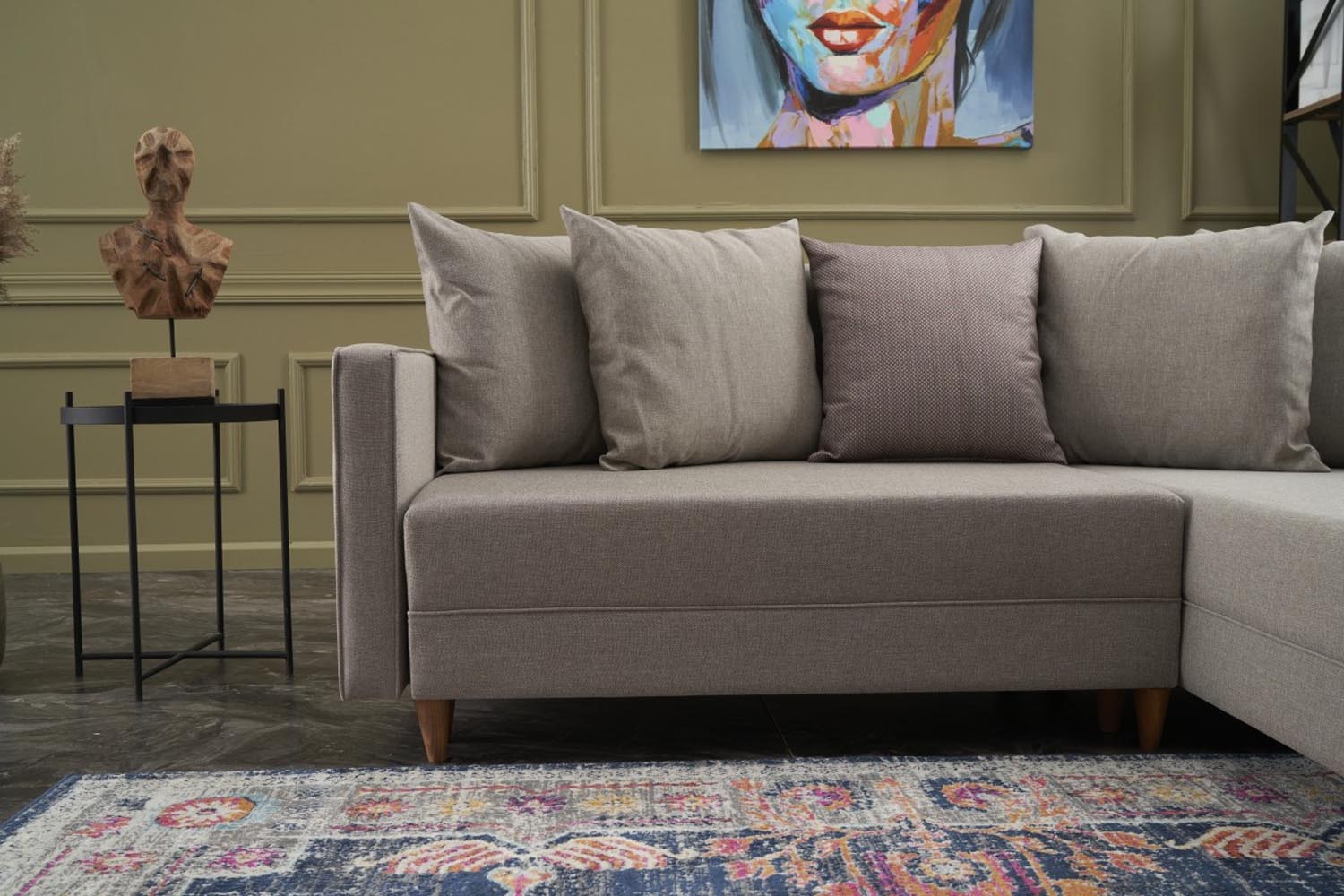 Entdecken Sie das Aydam Right Bettsofa in Sahne von Atelier Del Sofa – stilvolles Design trifft auf höchsten Komfort und praktische Vielseitigkeit.