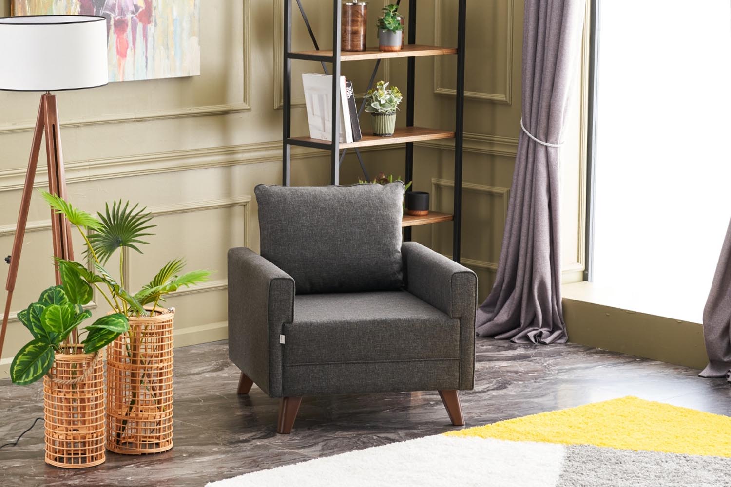 Entdecken Sie das Bella Armchair in Anthrazit von Atelier Del Sofa – ein stilvolles 1-Sitzer Sofa, das Komfort und Eleganz vereint.