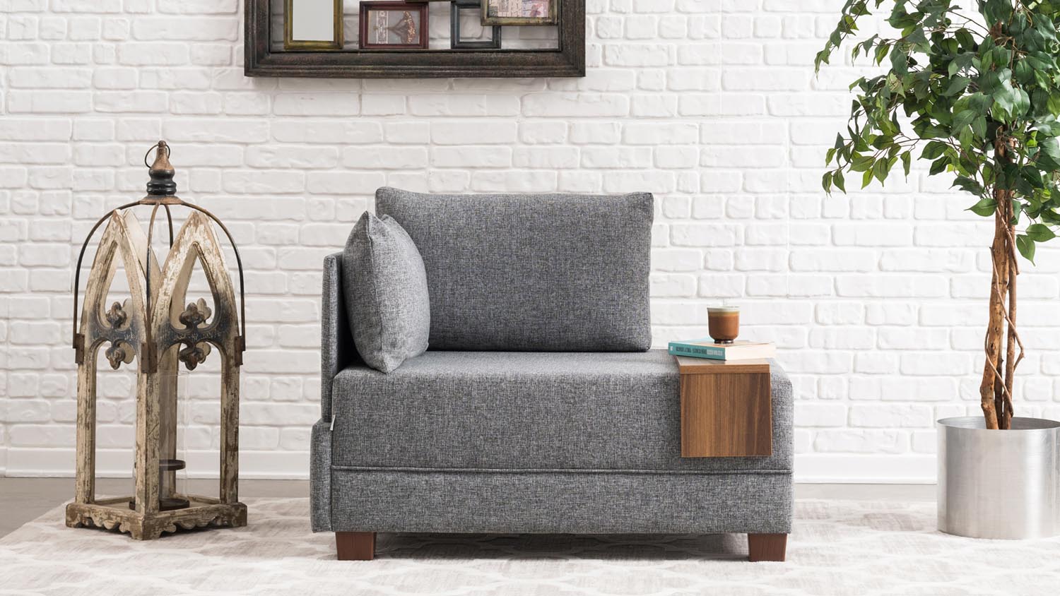 Genießen Sie den Fly Armchair Left in modernem Grau von Atelier Del Sofa. Perfekte Kombination aus Eleganz, Komfort und einfacher Pflege für Ihr Zuhause!