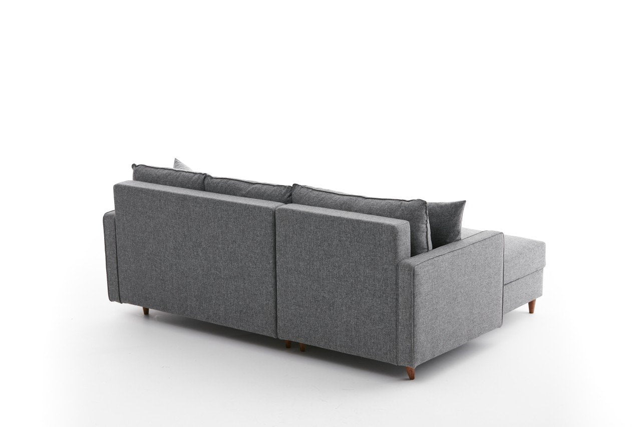 Erleben Sie das elegante Eva Left Ecksofa in Grau von Atelier Del Sofa – ideal für modernen Komfort und mühelose Pflege in jedem Raum.