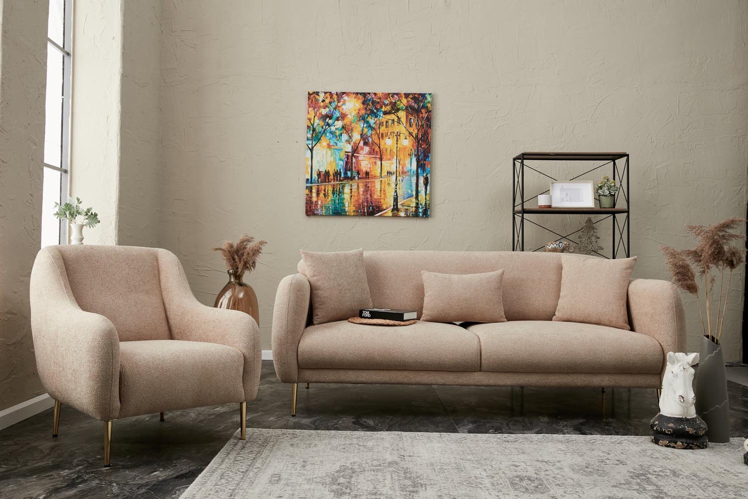 Erleben Sie das luxuriöse Simena - Beige Bettsofa von Atelier Del Sofa, das mit seinem modernen Design und der hochwertigen Verarbeitung jeden Raum aufwertet.