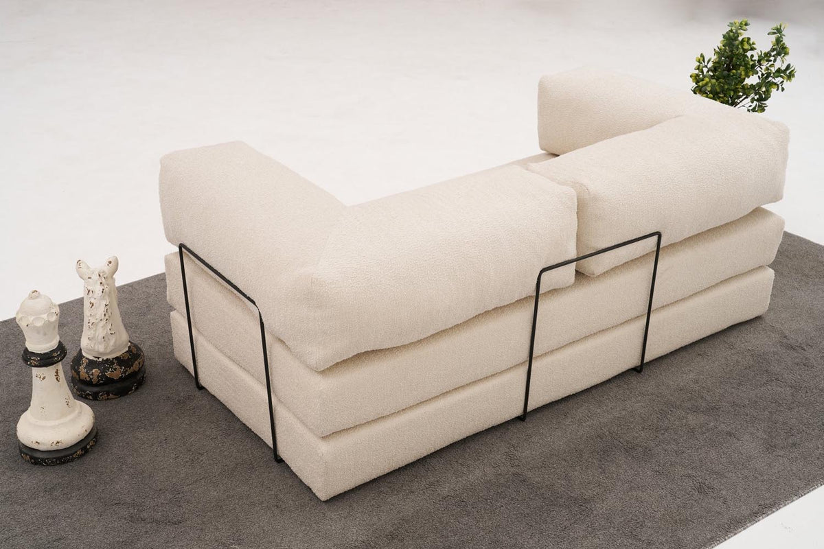 Comfort 3er Sofa - Sahne in Sahne präsentiert im Onlineshop von KAQTU Design AG. 3er Sofa ist von Atelier Del Sofa