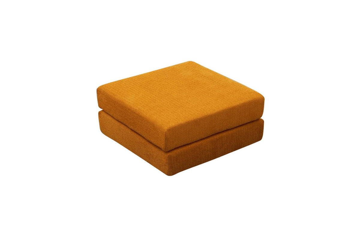 Quadratischer Pouf in Orange mit Chenille-Bezug, Masse 95x95x43 cm, von Atelier Del Sofa, aus der Comfort Kollektion, produziert in der Türkei.