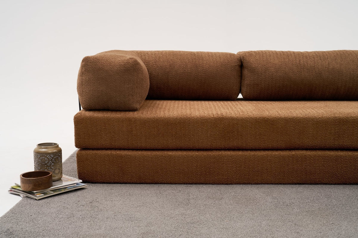 Comfort Ecksofa in Braun mit Chenille-Bezug, Eckform, erkennbare Polsterung und Sitzfläche, Produktfoto von Atelier Del Sofa.