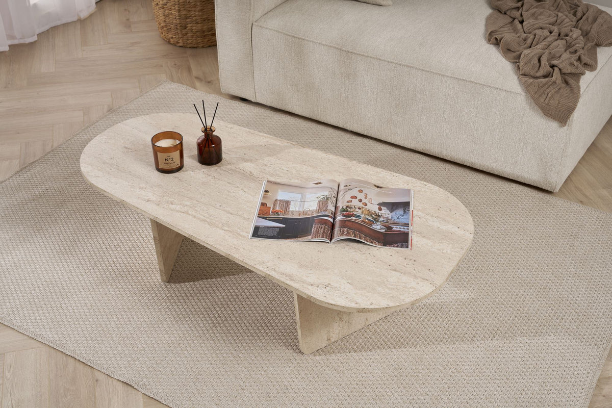 Ovaler Couchtisch aus melaminbeschichteter Spanplatte in Travertin-Farbe, Masse 130 x 65 x 40 cm, Hersteller Nordure.