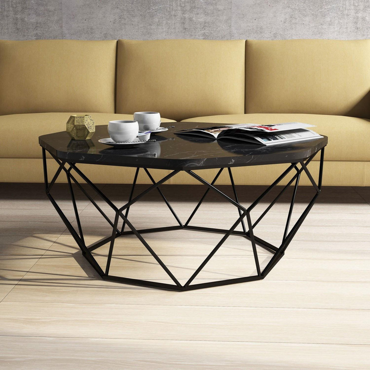 Diamond Sofatisch - Schwarz in Schwarz präsentiert im Onlineshop von KAQTU Design AG. Couchtisch ist von Hanah Home