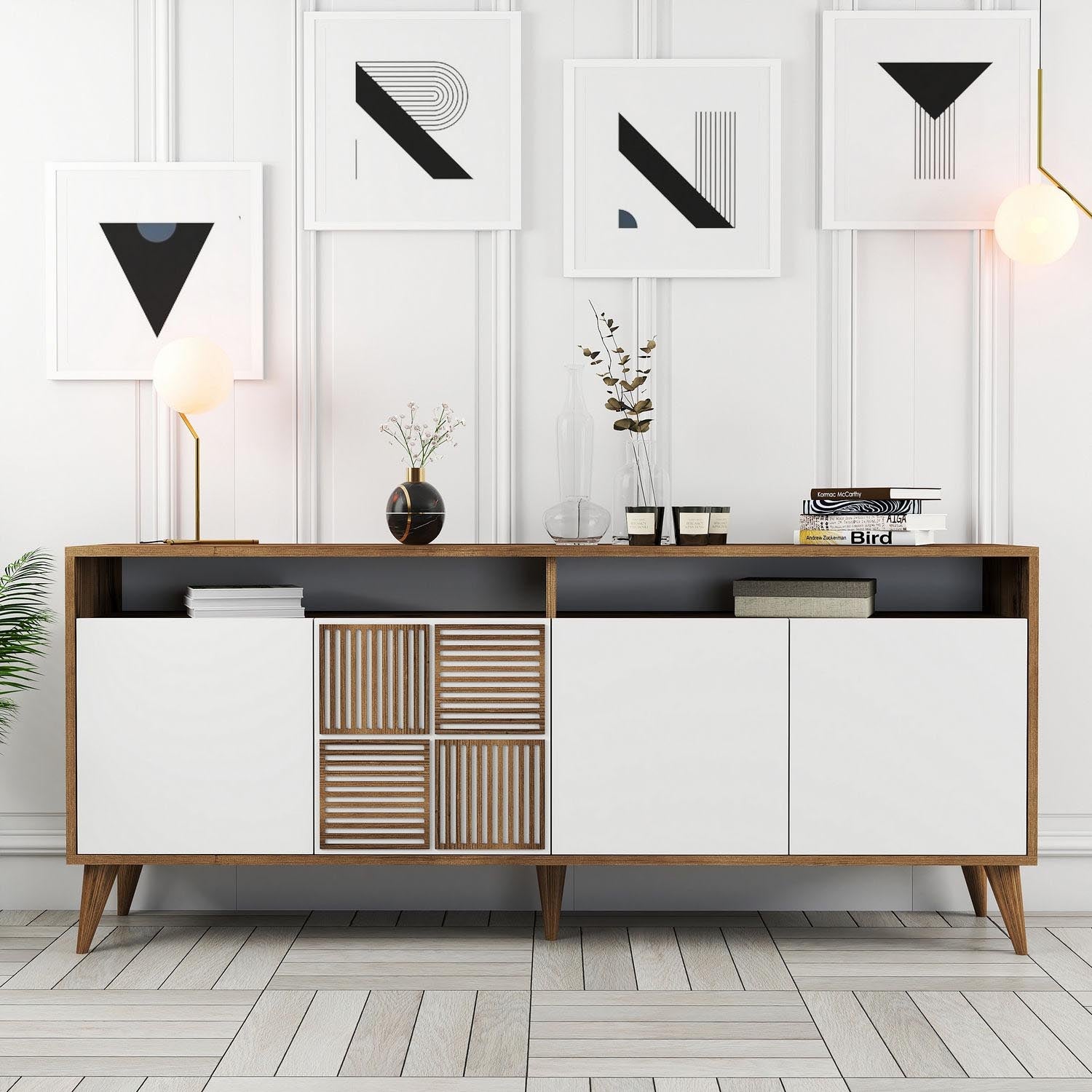 Entdecken Sie den eleganten Konsolentisch Milan in Walnuss und Weiß von Hanah Home. Stilvolles Design trifft auf praktische Funktionalität für Ihr Zuhause.