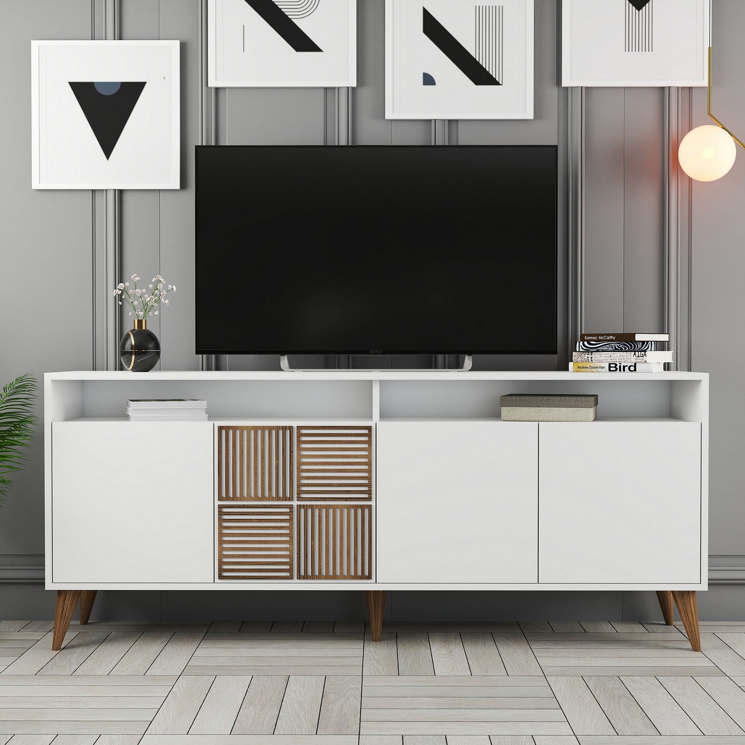 Entdecken Sie das Milan High-Sideboard von Hanah Home in elegantem Weiß. Stilvolles Design und hochwertige Materialien für jeden Raum.