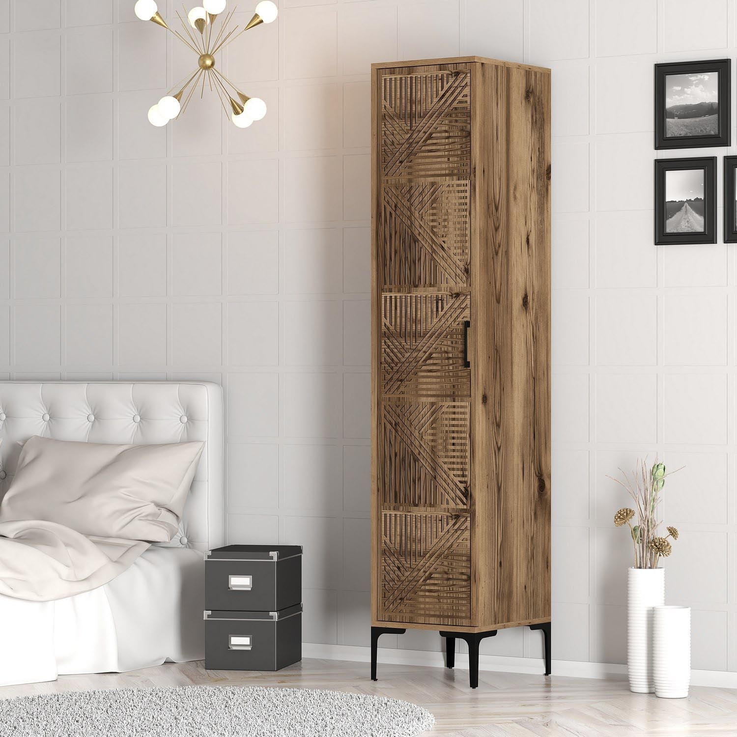 Verleihen Sie Ihrem Schlafzimmer mit der Kumsal P Garderobe aus edlem Walnussholz einen Hauch von Luxus und profitieren Sie von optimalem Stauraum!