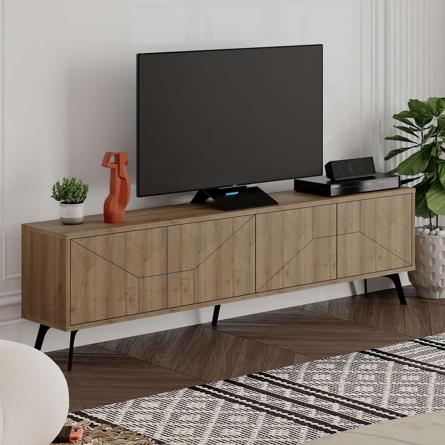 Gestalten Sie Ihr Wohnzimmer mit dem Dune Sideboard - Hitit von Hanah Home: Modern, funktional und in edler Hitit-Farbe für stilvolle Akzente.