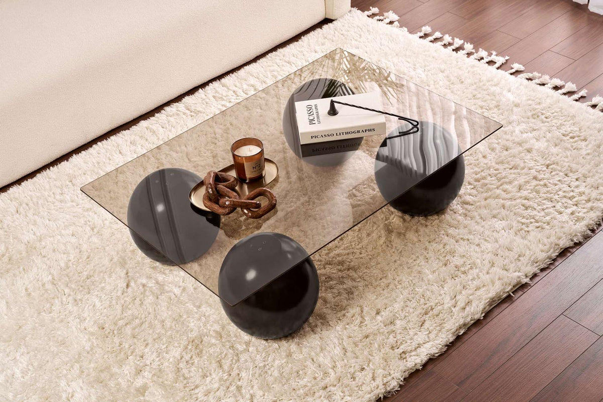 Sera Sofatisch - Schwarz
Bronze in Schwarz / Bronze präsentiert im Onlineshop von KAQTU Design AG. Couchtisch ist von Nordure