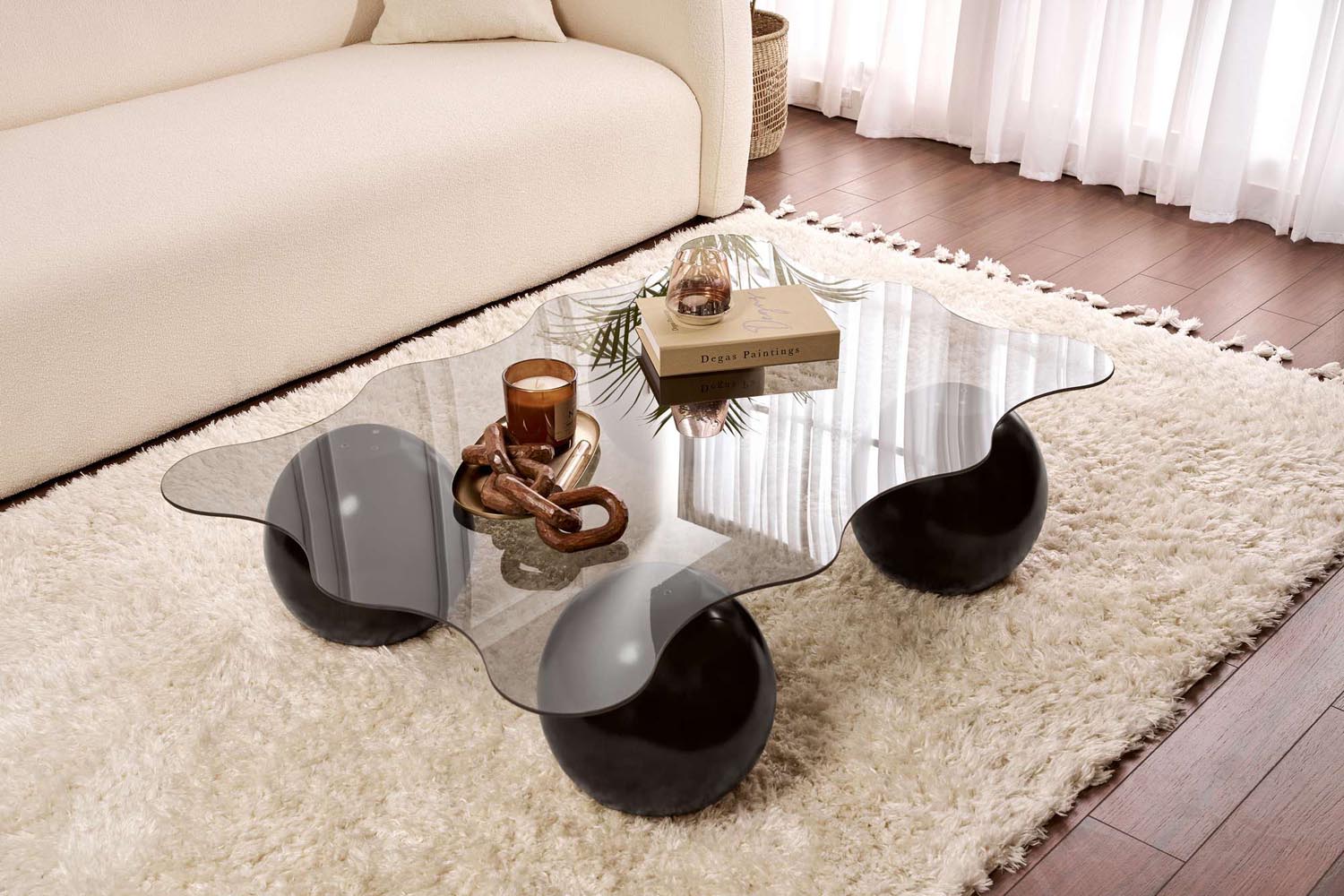 Entdecken Sie den Noxa Sofatisch in Schwarz und Grau von Nordure – ein elegantes Möbelstück, das Stil und Funktionalität vereint.