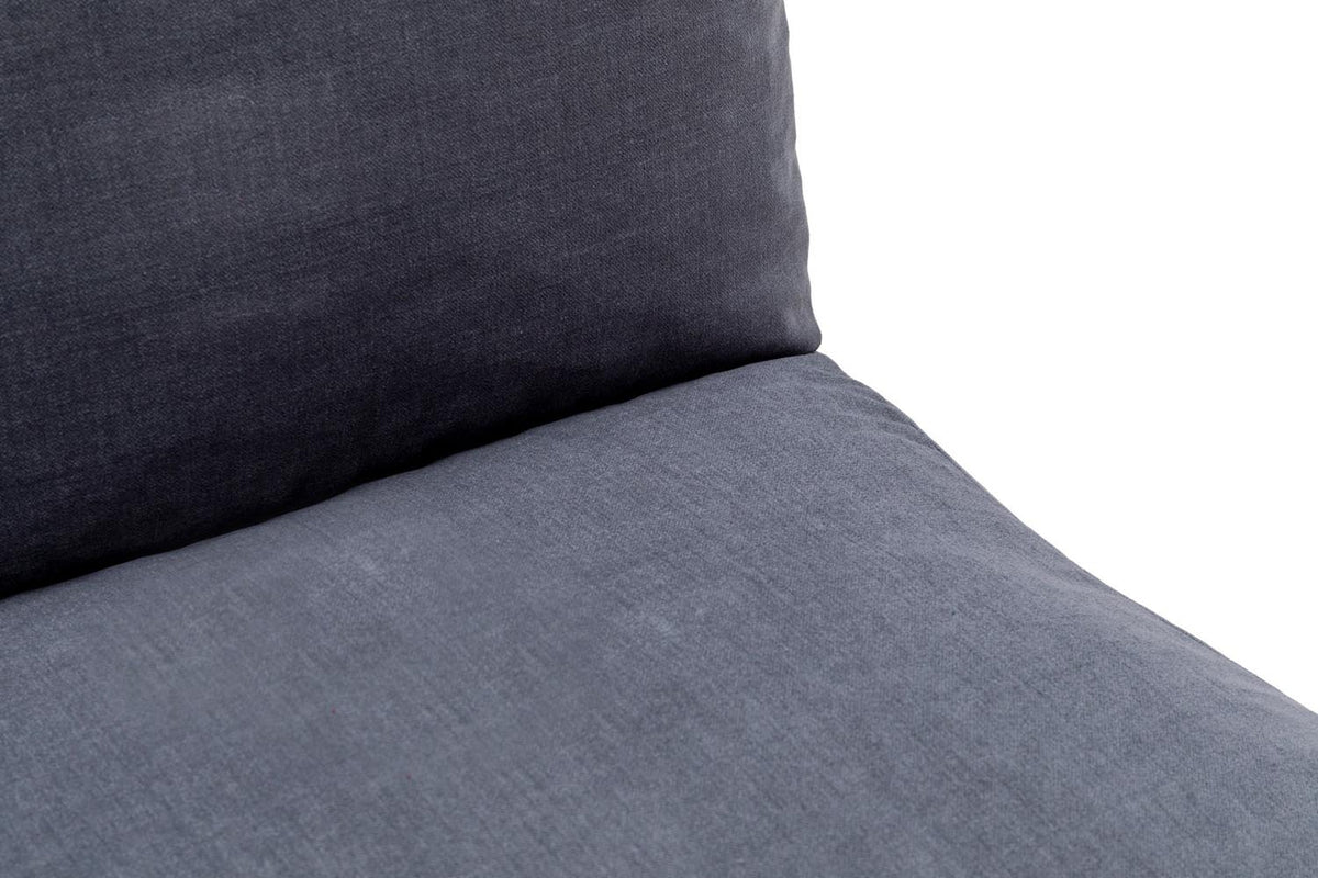 Taida Bettsofa - Grau in Grau präsentiert im Onlineshop von KAQTU Design AG. Bettsofa ist von Atelier Del Sofa