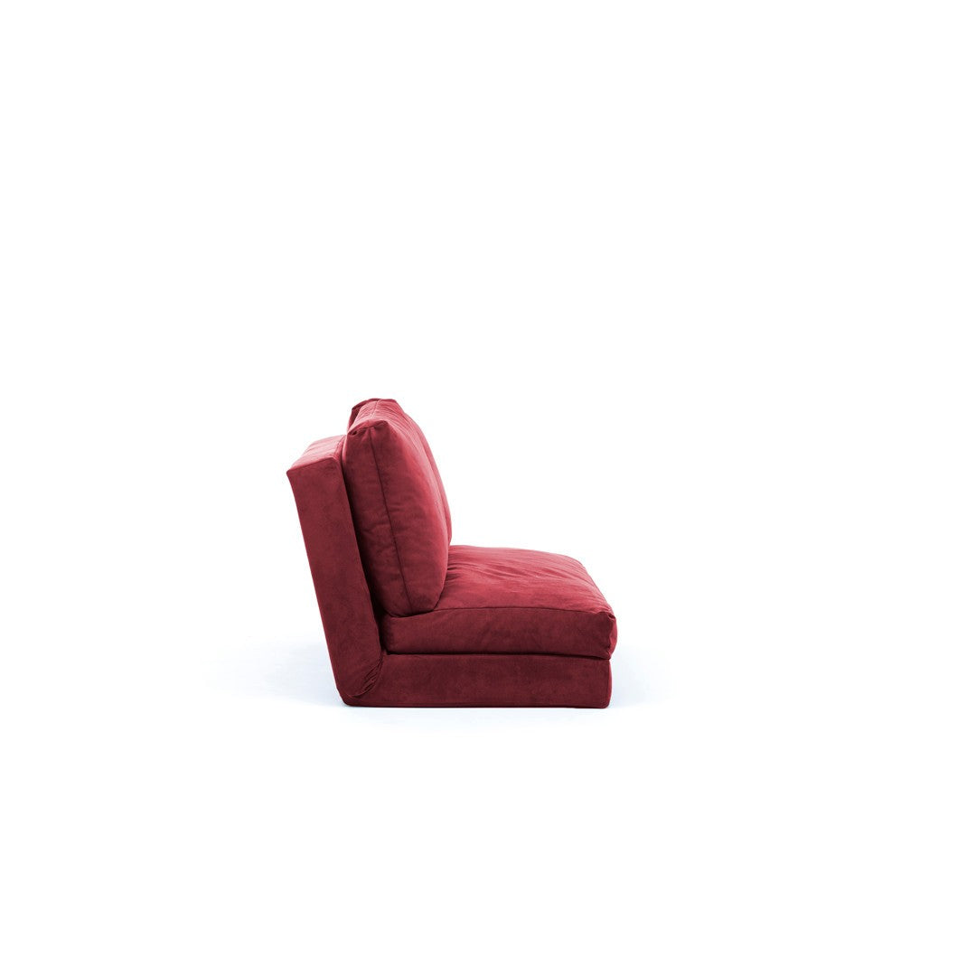 Erleben Sie das Taida Bettsofa in elegantem Maroon – der perfekte Ort für Komfort und Stil, ideal für Gäste und entspannte Abende.