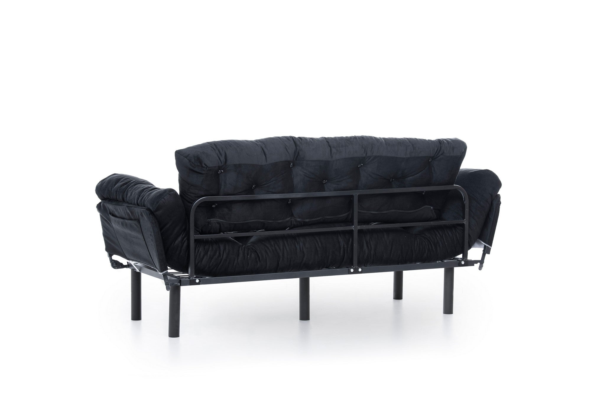 Erleben Sie das Nitta Triple Bettsofa in elegantem Schwarz von Atelier Del Sofa – ein stilvolles Möbelstück, das Komfort und Funktionalität vereint.