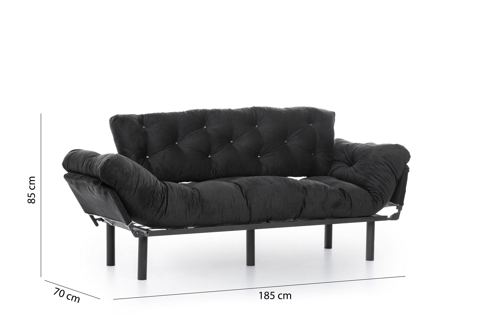Erleben Sie das Nitta Triple Bettsofa in elegantem Schwarz von Atelier Del Sofa – ein stilvolles Möbelstück, das Komfort und Funktionalität vereint.