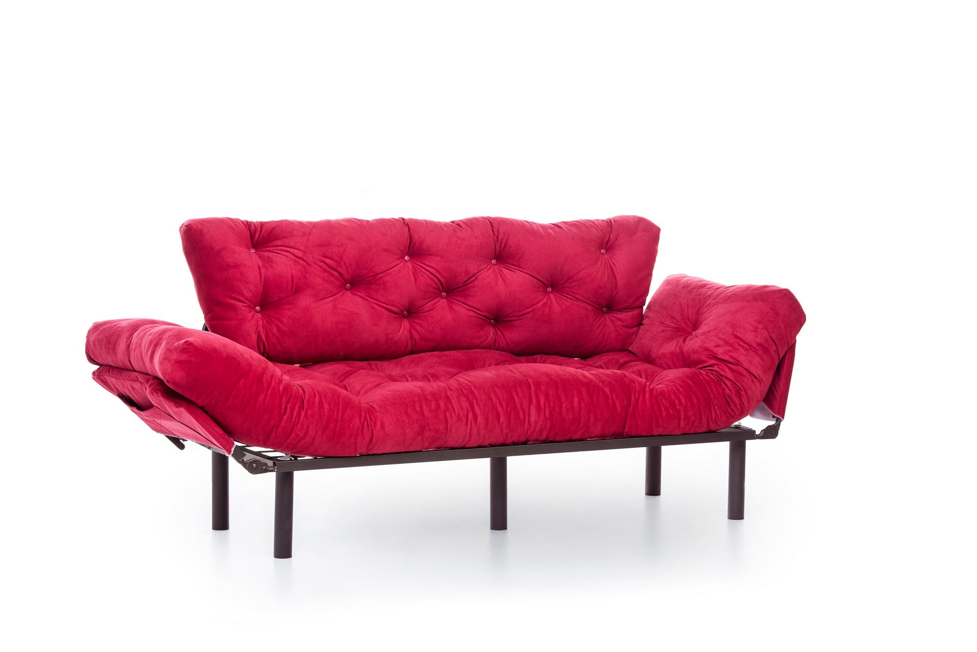 Entdecken Sie das Nitta Triple Bettsofa in Maroon von Atelier Del Sofa – ein stilvolles 3-Sitzer Sofa, das Funktionalität und zeitgenössische Eleganz vereint.